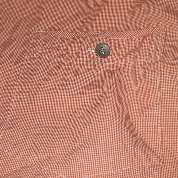 Button up - Picture 2 of 3